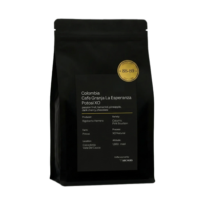 Colombia - Cafe Granja La Esperanza Potosi XO — upright transparent coffee hero