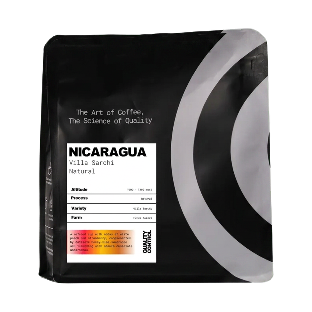 Nicaragua Villa Sarachi Natural — upright transparent coffee hero